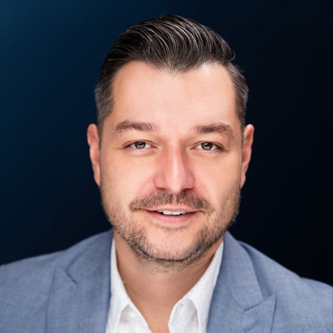 Agent Photo