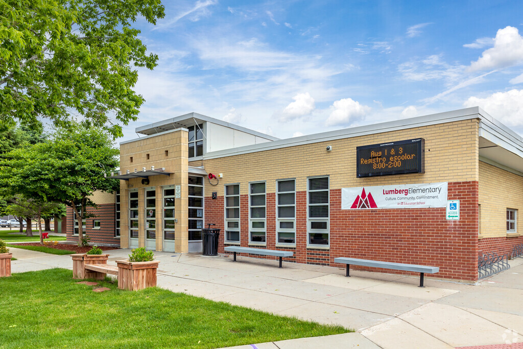 Lumberg Elementary School is a one way dual language school with a DL classroom for every grade.