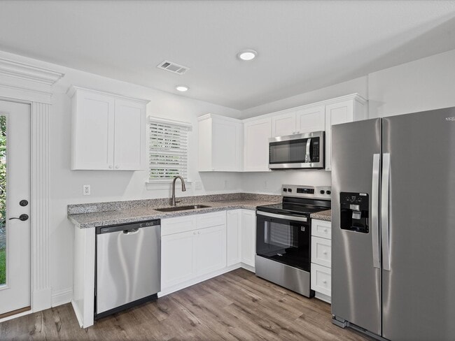 13497 Dee Ave, Gulfport, MS 39503 - photo 3