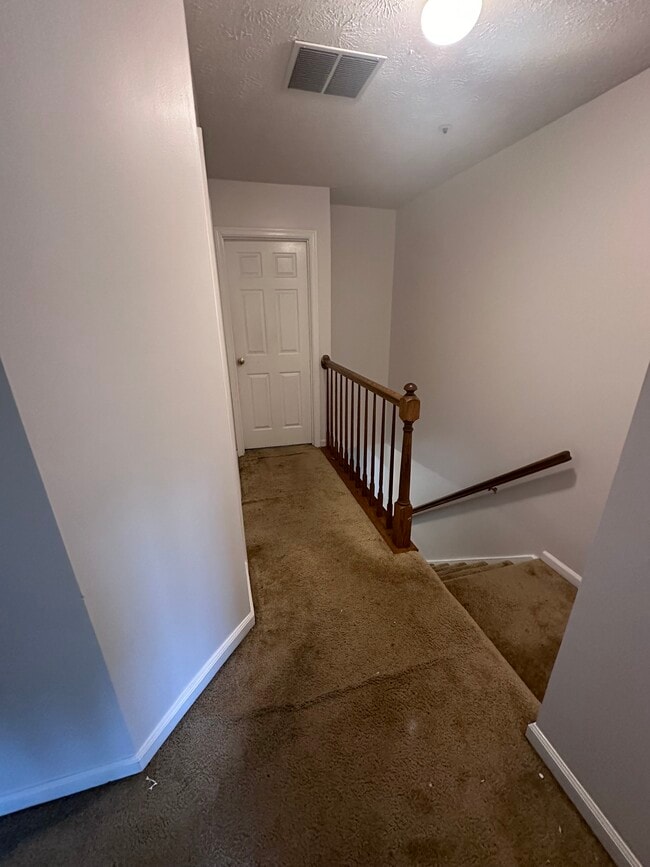11415 Falcon Ridge Ct, Beltsville, MD 20705 - photo 2