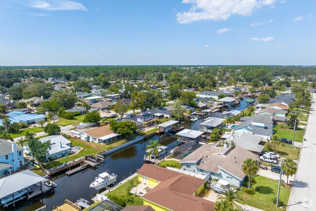 Residents of Isle of Palms have access to waterways from their own backyards.