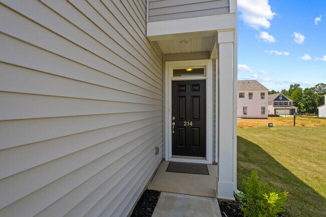 750 S Main St unit 38552416, Troutman, NC 28166 - photo 5