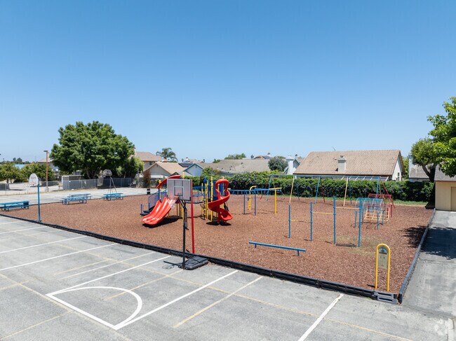 Anthem Christian School offers diverse extracurricular activities.