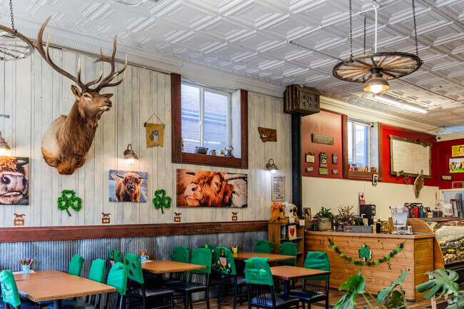 Coffee Coral has amazing decorations and coffee in Anaconda.