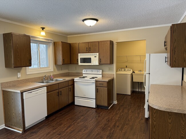 15543 144th Ave unit 15543 144th Avenue, Spring Lake, MI 49456 - photo 7