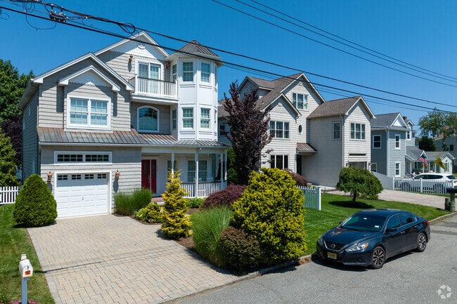 Queen Anne style homes can be found on many side streets in Brielle.