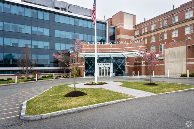 Locate Roger Williams Medical Clinic amidst the vibrant community of Mount Pleasant, Providence.