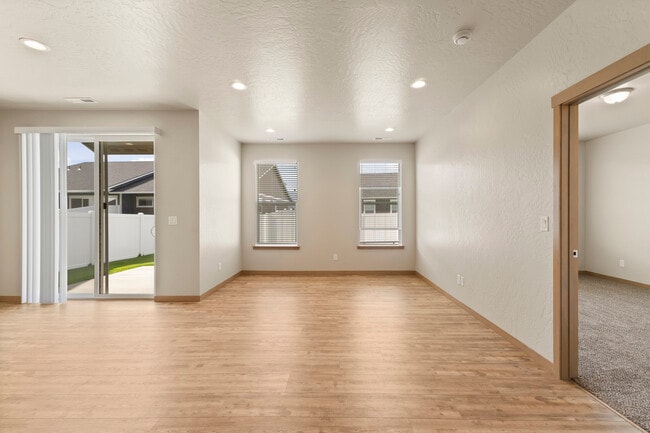 Thayer Cottages, Rathdrum, ID 83858 - photo 6