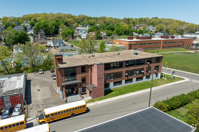 Enlightenment School welcomes students transitioning from elementary school.