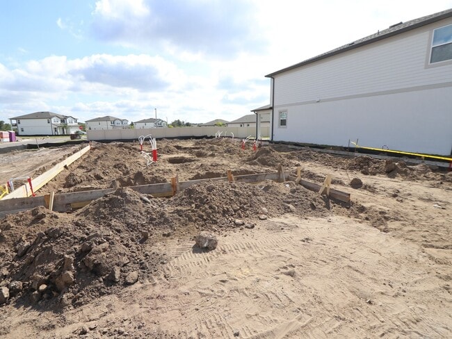 3180 Fall Harvest Dr, Zephyrhills, FL 33540 - photo 2