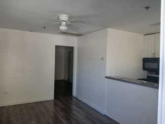 823 W 43rd Place Unit 823, Los Angeles, CA 90037