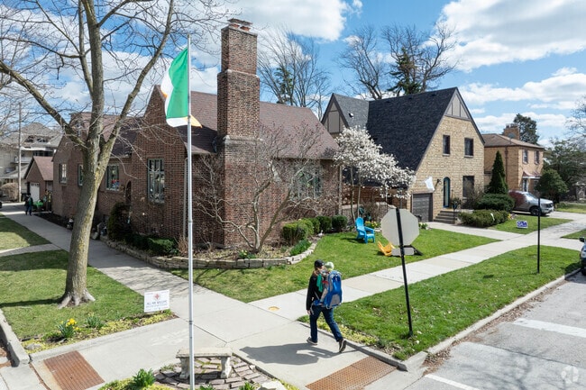 Beverly is a safe and highly walkable neighborhood with historic homes and architecture.
