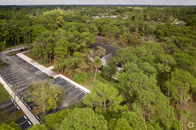 St David's-In-The Pines Episcopal School