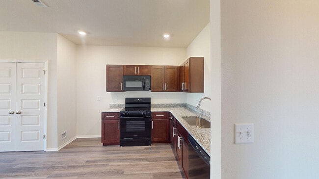 3300 Ginn Rd unit 36042256, Bentonville, AR 72713 - photo 4