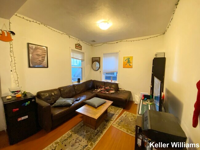 93A Hillside St unit 1, Boston, MA 02120 - photo 6