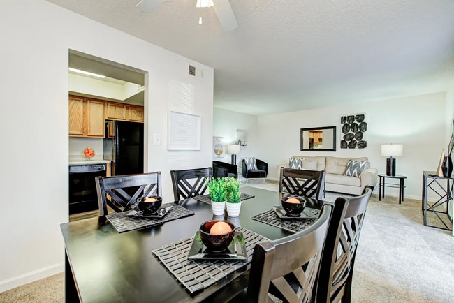 Chateau in the Woods, Indianapolis, IN 46220 - photo 5