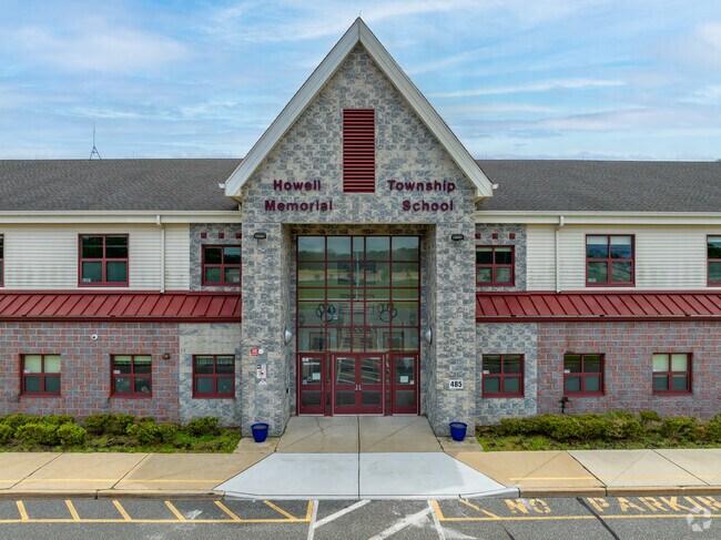 Main entrance of Memorial Elementary School in Freehold Township NJ.