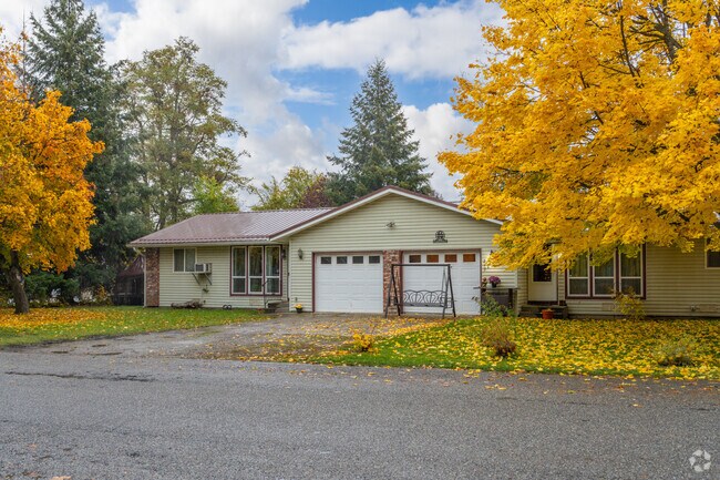 Ranch style homes are common in the Post Falls City Center neighborhood.