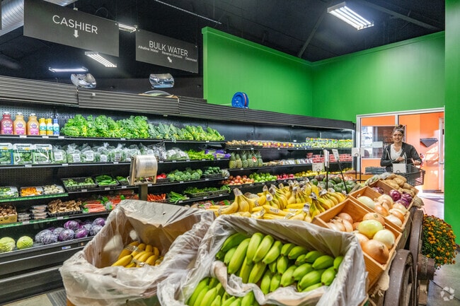 Historic Downtown Bemis is only a few minutes from Downtown Jackson.