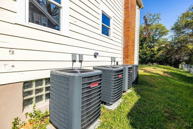 5534 Stewart Ave unit 3, Cincinnati, OH 45227 - photo 4