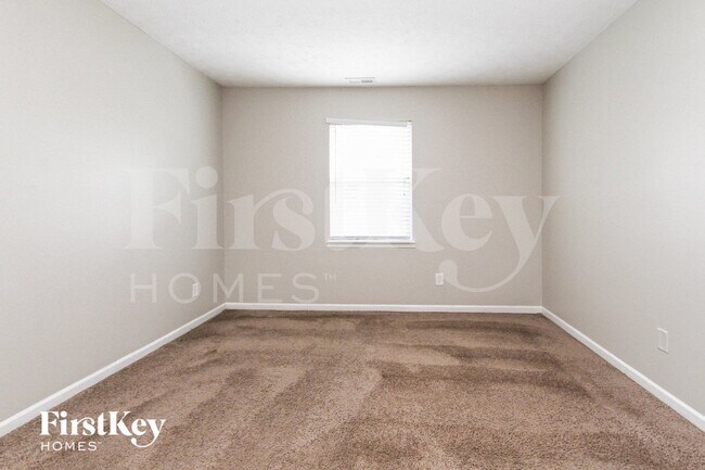 6412 Perry Pines Ct, Indianapolis, IN 46237 - photo 7