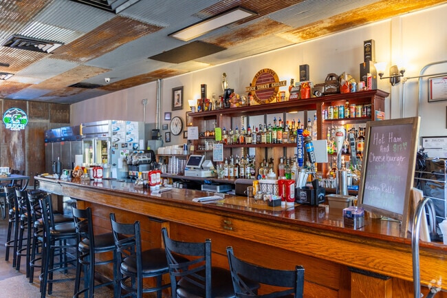 Brick Street Grille pairs pub fare with craft beer in Albia.