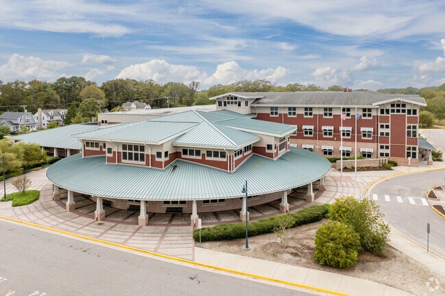 Virginia Beach Middle School is part of the A-rated district serving Linkhorn Park.