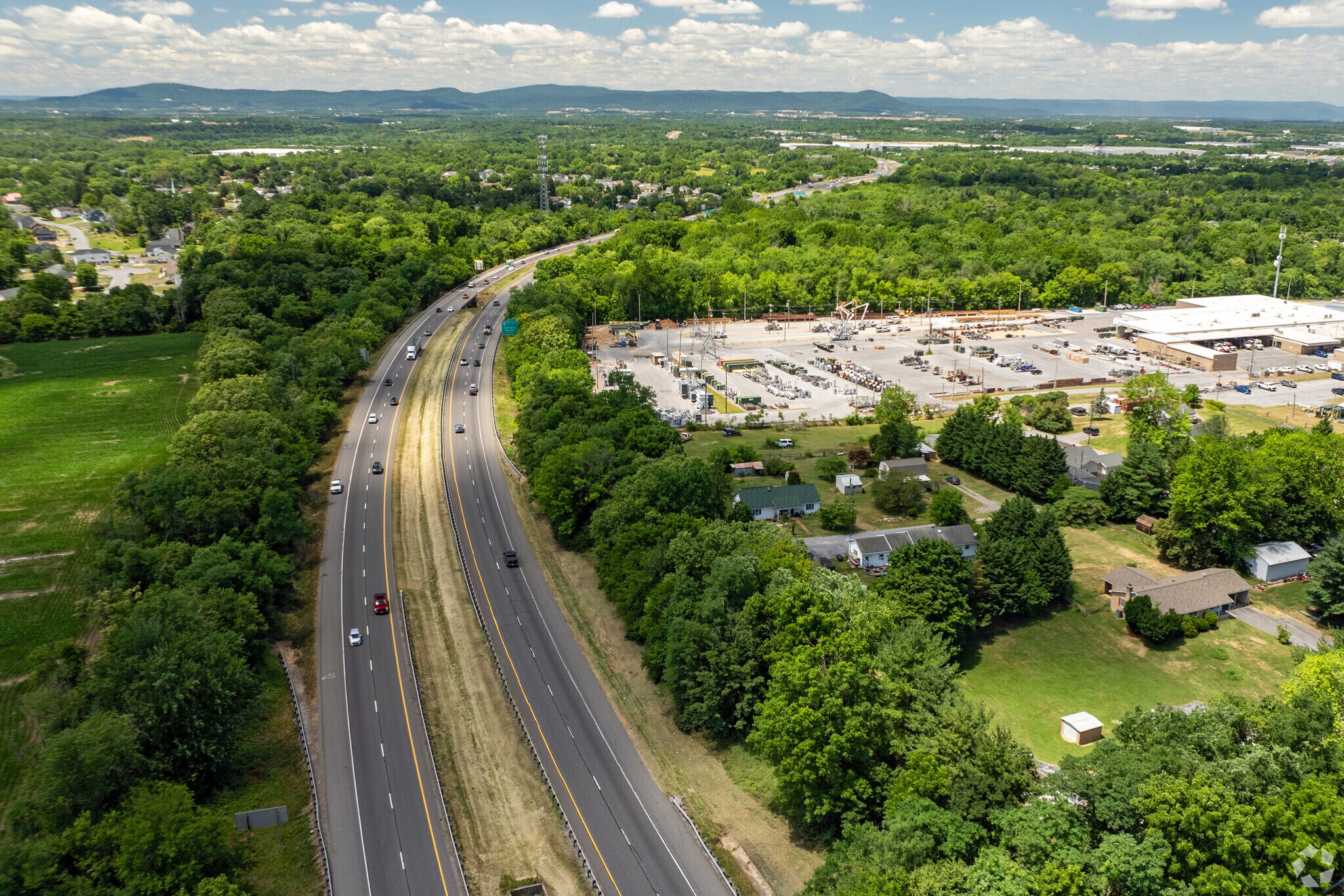 Interstate 70 provides easy commuting access to Hagerstown residents.