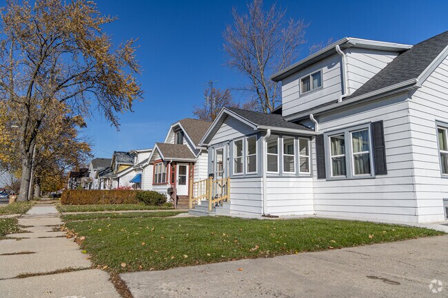 A stunning row of homes located in the Wilson neighborhood.