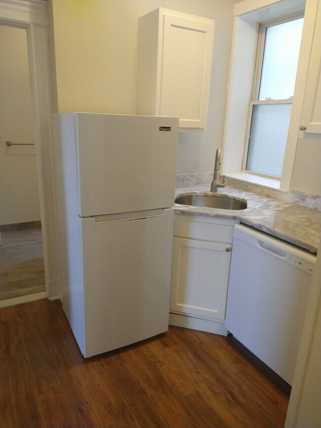 1189 Commonwealth Ave unit 8, Boston, MA 02134 - photo 5