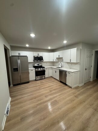 11 Rapa Dr Unit 1, Selkirk, NY 12158