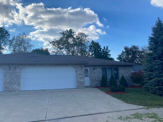 607 Apple Hill Way, Angola, IN 46703