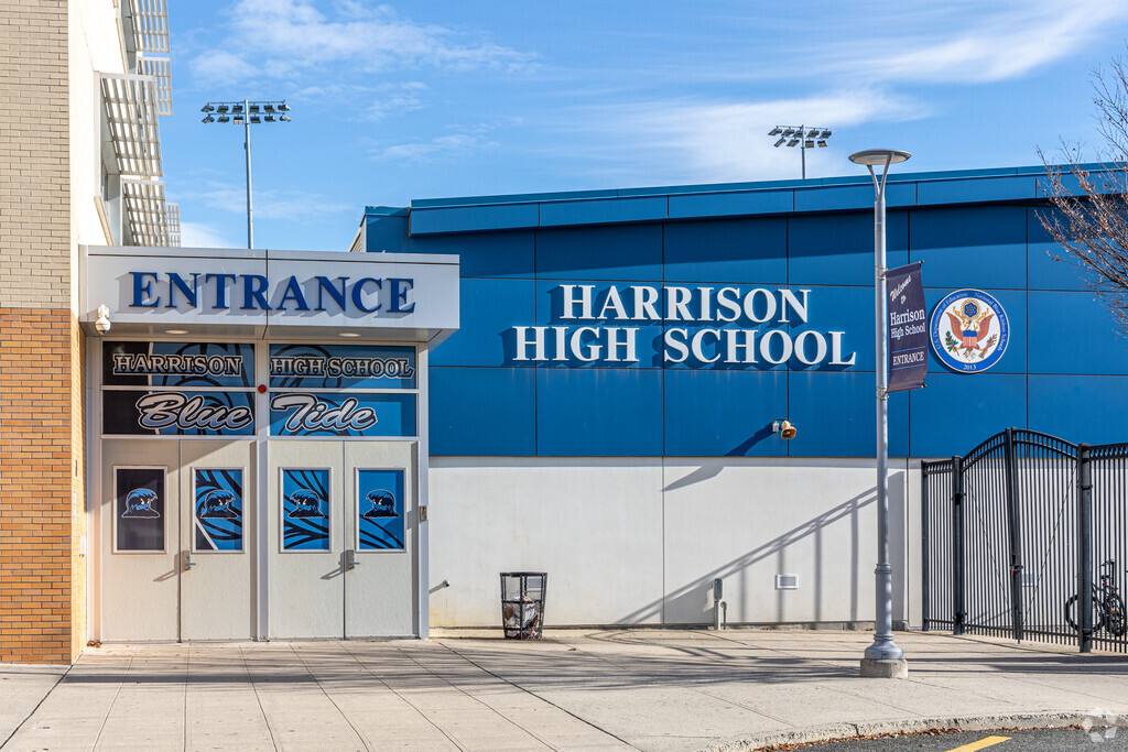 Harrison High School is a Public High School in Harrison, NJ.
