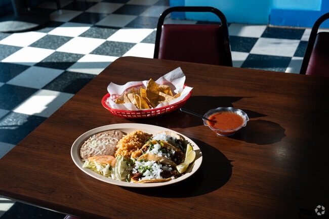Enjoy Mi Rancho's tacos al pastor, a local favorite of Northwest Oswego residents.