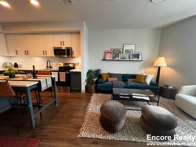 80 Rugg Rd unit OQFGN, Allston, MA 02134 - photo 7