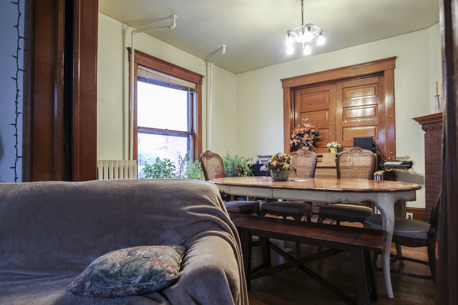 213 N Division St unit 1, Ann Arbor, MI 48104 - photo 1