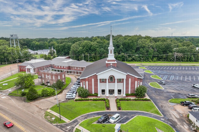 First Baptist Church in Florence is a cornerstone of faith in the community.