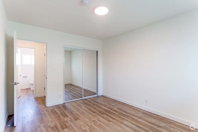 Sherman Apartments, Sherman Oaks, CA 91423 - photo 6