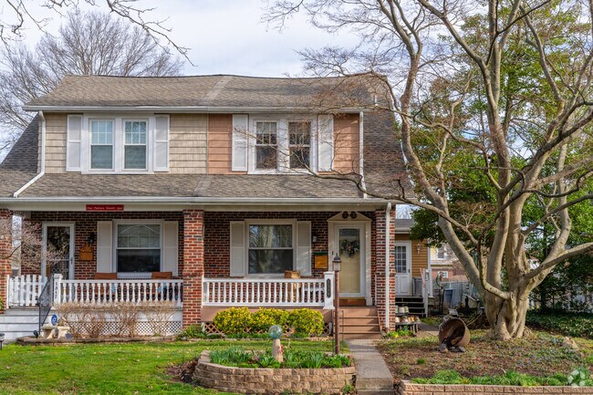 Cozy views from the streets reveal Bungalows' welcoming front porches in East End South.