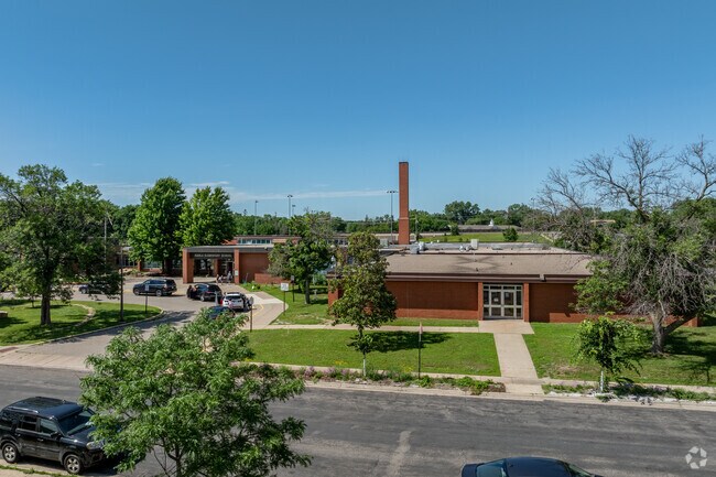 Aquila Elementary School serves grades K-5.