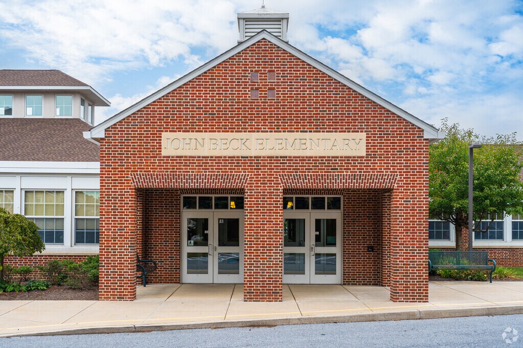John Beck Elementary School in Lexington provides top education for students in the area.