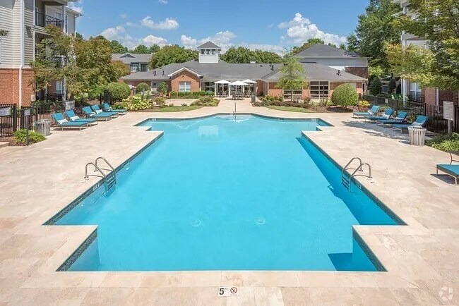 9015 Kings Grant Dr unit 8304-303, Charlotte, NC 28262 - photo 6