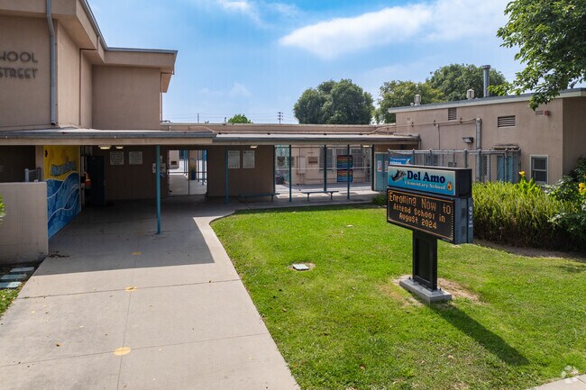 Del Amo Elementary School has a total of 317 students.