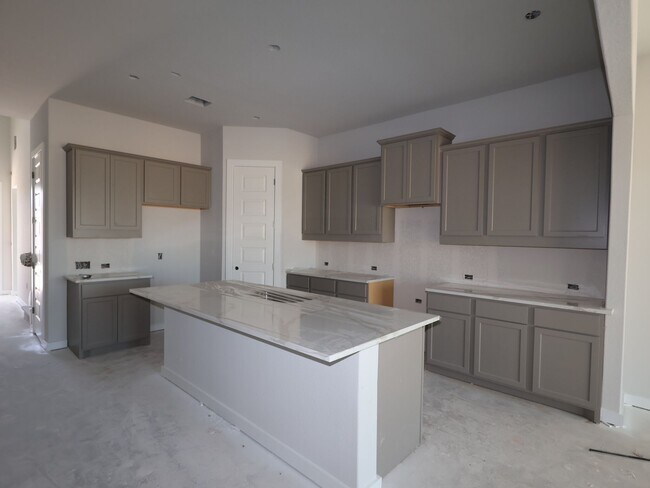 905 Beaverton Dr, Leander, TX 78641 - photo 3