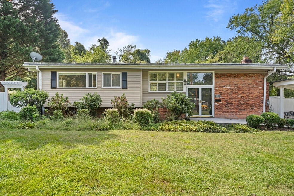 7403 Carmine St, Annandale, VA 22003 - photo 1