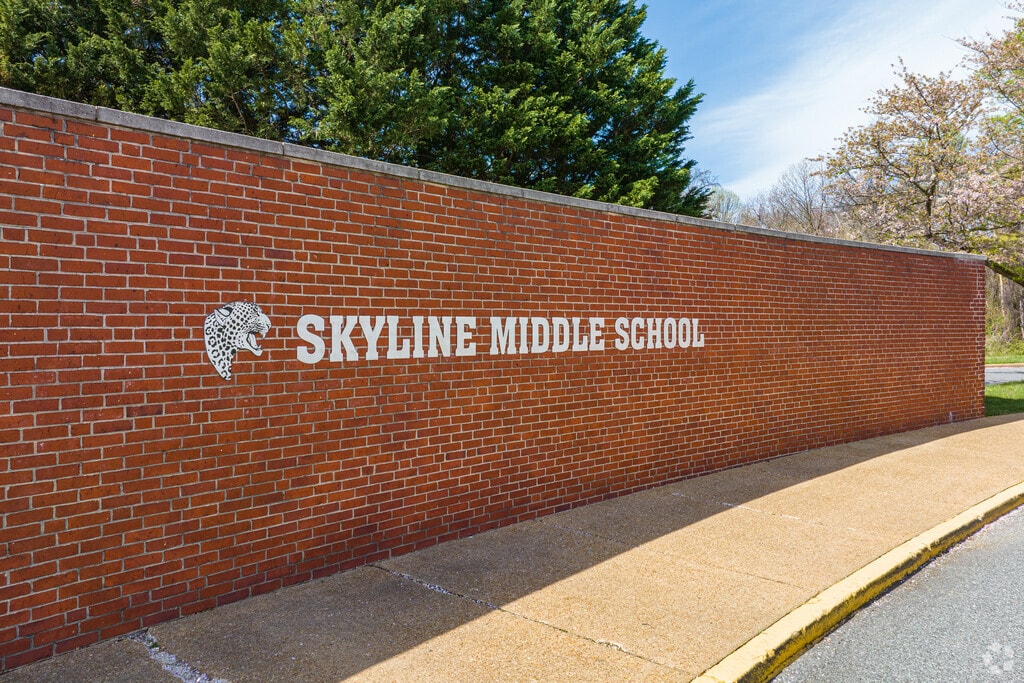 Skyline Middle School provides a public education to students in the Pike Creek neighborhood.