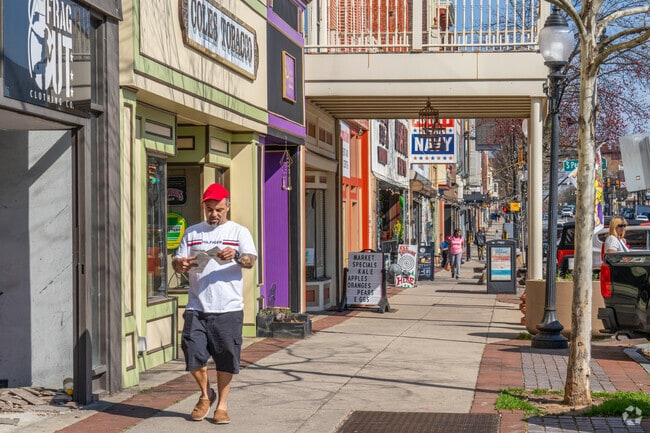 Pottsgrove residents are a short drive from downtown Pottstown.