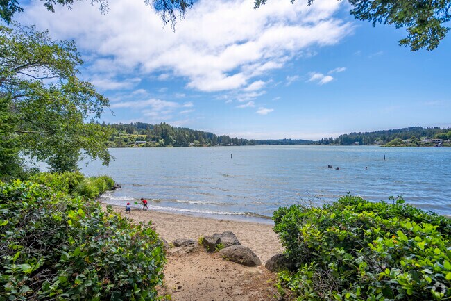 Sand Point Park is a great place to swim in the Neotsu area.