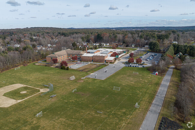 Luther Burbank Middle School, Rankings & Reviews - Homes.com