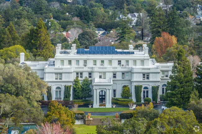 Crystal Springs Upland School strives to build partnerships with parents and students.